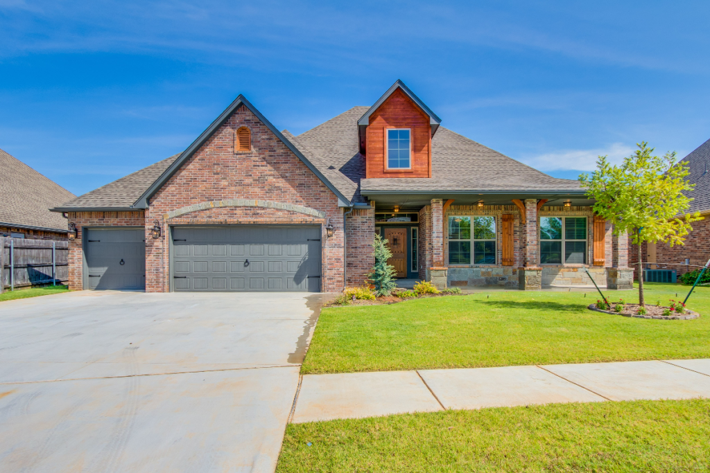 Beautiful home build by Semco Homes in Yukon, OK
