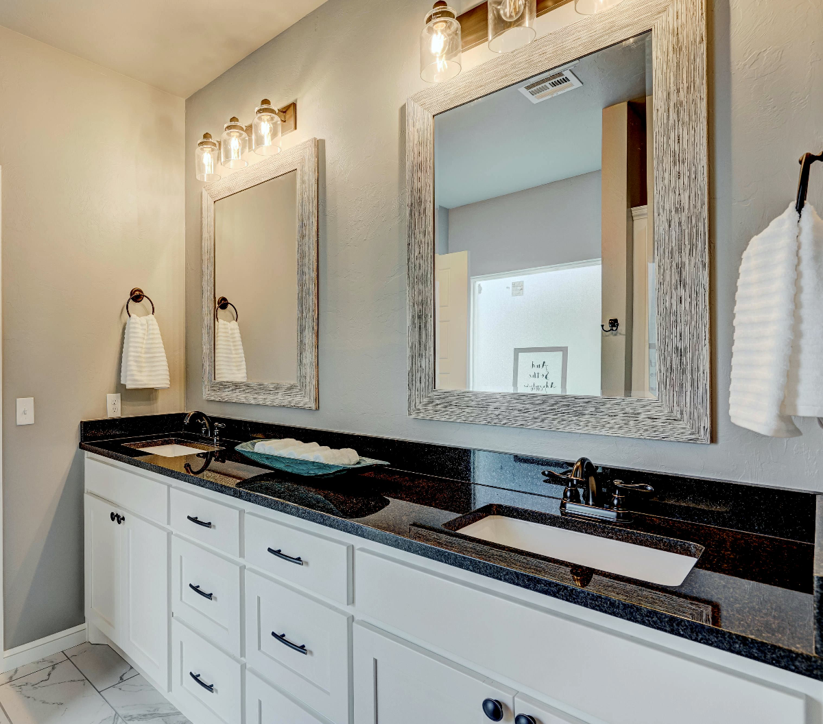 Beautiful Bathroom Built by Semco Homes in Yukon, OK